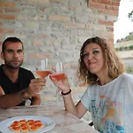Il Bricco Alloggio per agriturismo Treiso